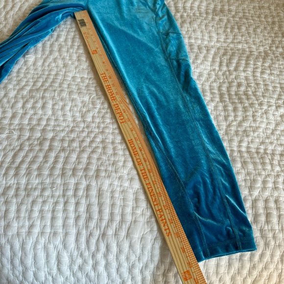 Lilly Pulitzer Luxletic Weekender High Rise Velour Leggings UPF 50+ size large - Picture 7 of 9